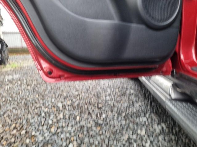 bontott KIA SPORTAGE Bal hátsó Ajtó (Üres lemez)