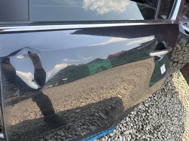 bontott KIA SPORTAGE Bal hátsó Ajtó (Üres lemez)