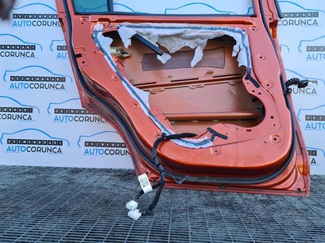 bontott KIA SPORTAGE Bal hátsó Ajtó (Üres lemez)