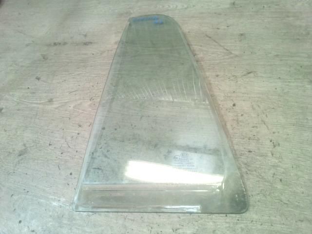 bontott KIA SPORTAGE Bal hátsó Fixüveg (Ajtóban)