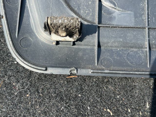 bontott KIA SPORTAGE Bal hátsó Küszöb Díszléc