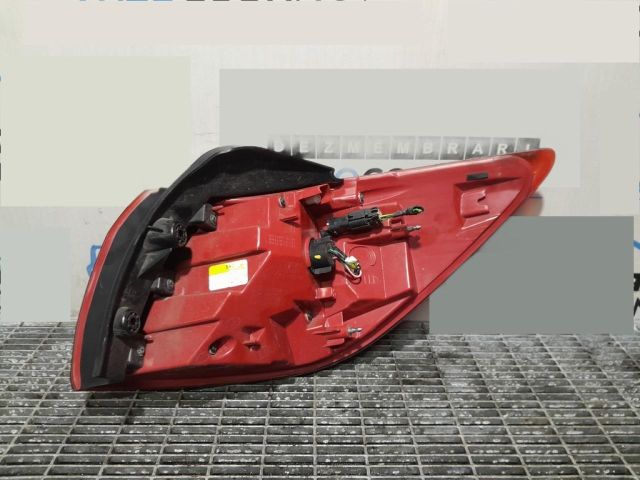 bontott KIA SPORTAGE Bal Hátsó Lámpa