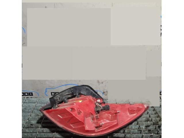 bontott KIA SPORTAGE Bal Hátsó Lámpa