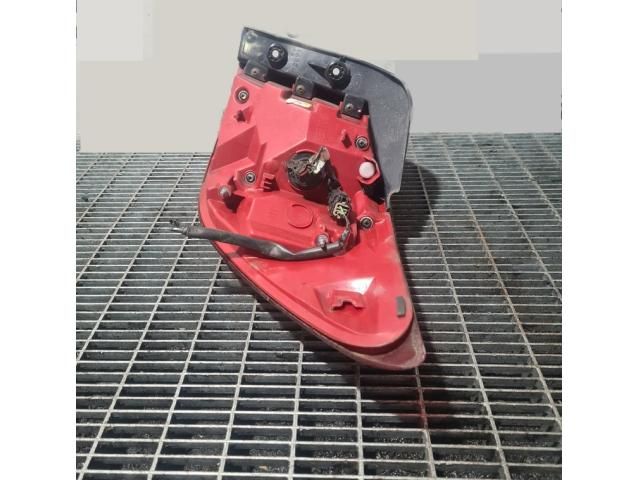 bontott KIA SPORTAGE Bal Hátsó Lámpa