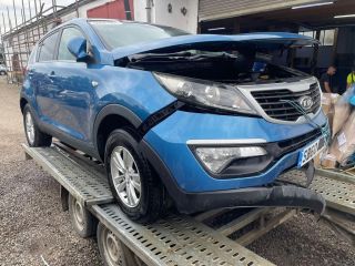 bontott KIA SPORTAGE Bal Hátsó Lámpa
