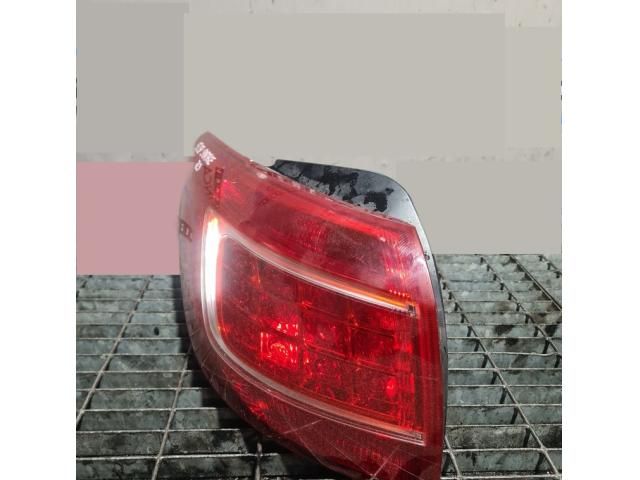 bontott KIA SPORTAGE Bal Hátsó Lámpa