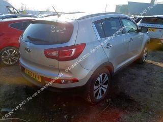 bontott KIA SPORTAGE Bal hátsó Lökhárító Tartó (Műanyag)