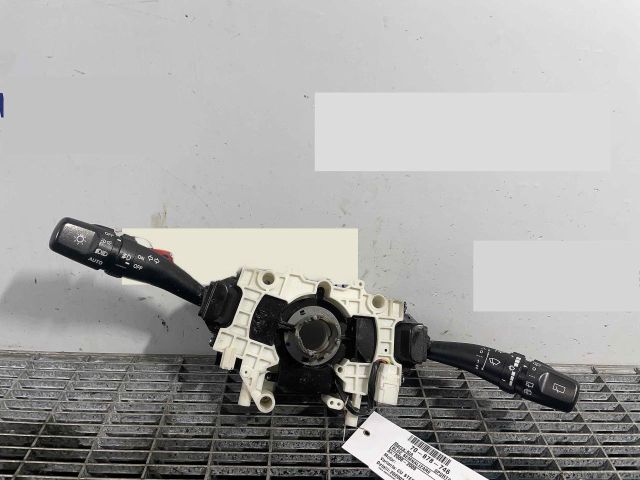 bontott KIA SPORTAGE Bal Kormánykapcsoló Irányjelző