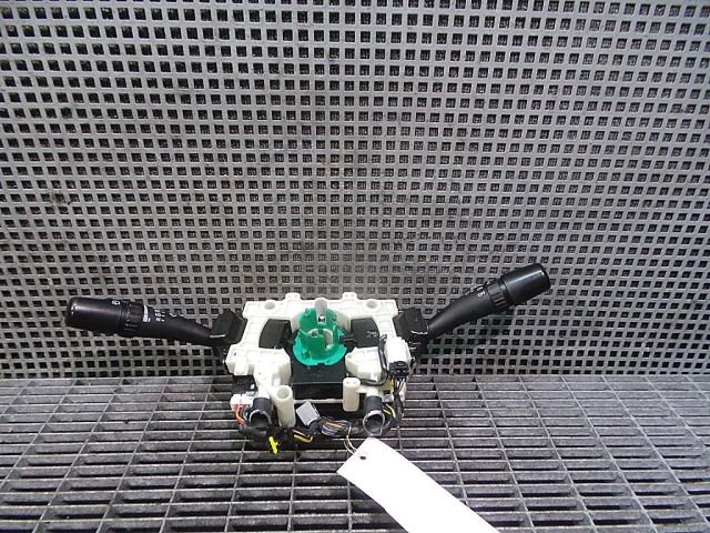 bontott KIA SPORTAGE Bal Kormánykapcsoló Irányjelző