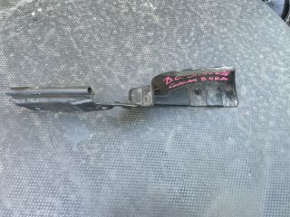 bontott KIA SPORTAGE Bal Sárvédő Csavar Burkolat