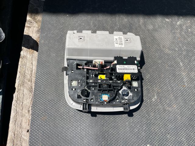 bontott KIA SPORTAGE Beltér Világítás Első