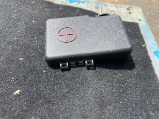 bontott KIA SPORTAGE Biztosítéktábla Fedél