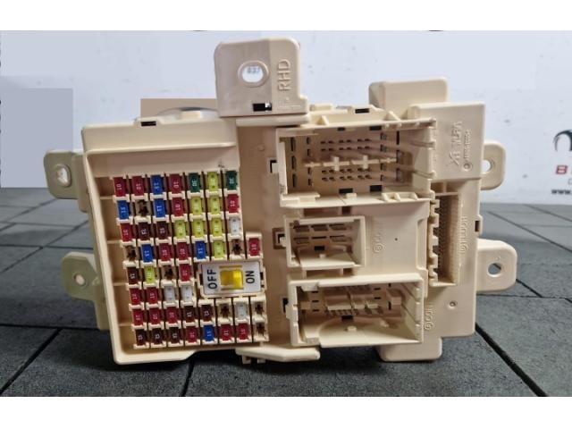 bontott KIA SPORTAGE Biztosítéktábla Utastér