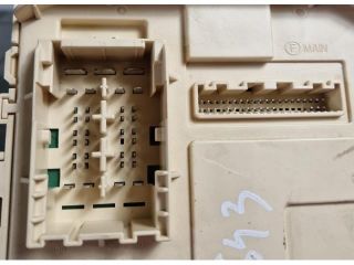 bontott KIA SPORTAGE Biztosítéktábla Utastér