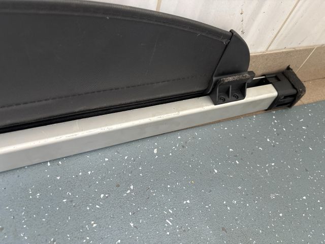 bontott KIA SPORTAGE Csomagtér Roló