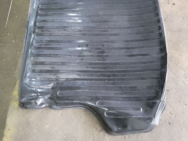 bontott KIA SPORTAGE Csomagtér Tálca