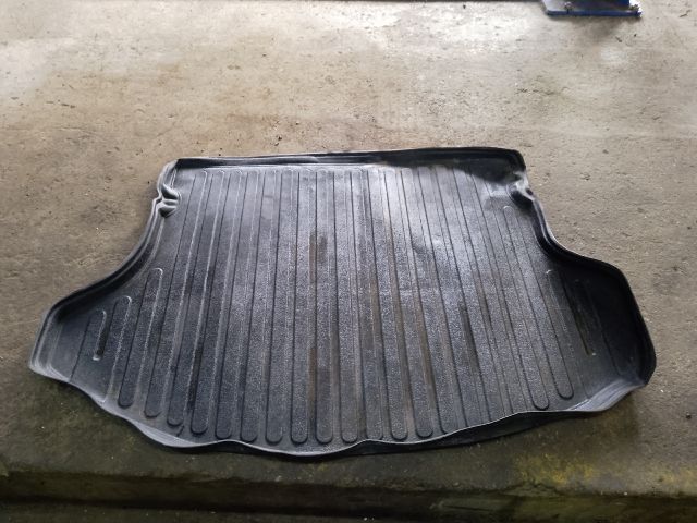 bontott KIA SPORTAGE Csomagtér Tálca