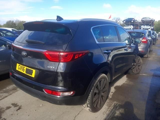 bontott KIA SPORTAGE Csomagtérajtó Bal Zsanér