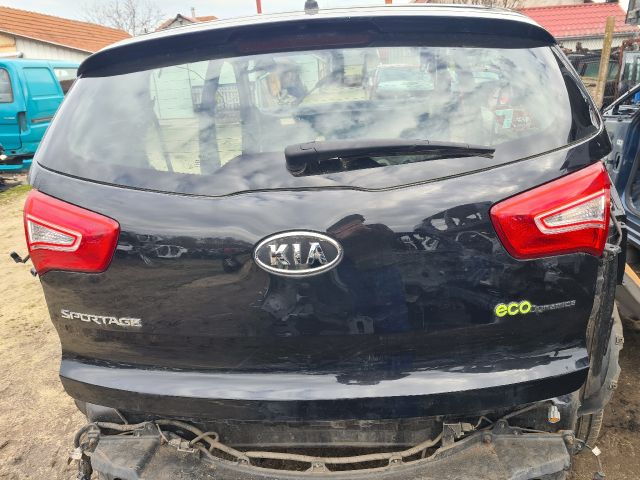 bontott KIA SPORTAGE Csomagtérajtó (Részeivel)