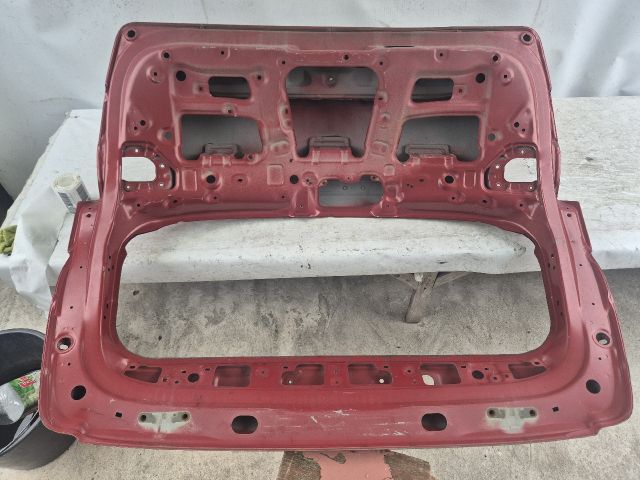 bontott KIA SPORTAGE Csomagtérajtó (Üres lemez)