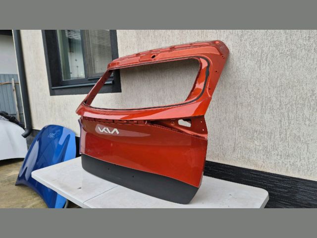 bontott KIA SPORTAGE Csomagtérajtó (Üres lemez)