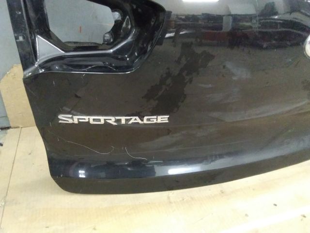 bontott KIA SPORTAGE Csomagtérajtó (Üres lemez)