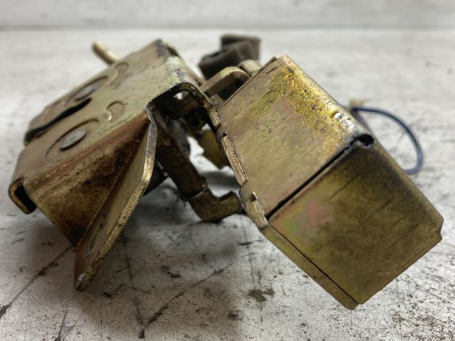 bontott KIA SPORTAGE Csomagtérajtó Zárszerkezet