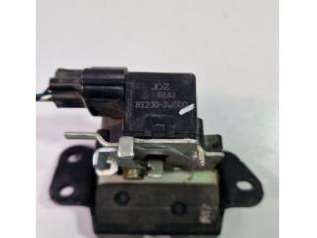 bontott KIA SPORTAGE Csomagtérajtó Zárszerkezet