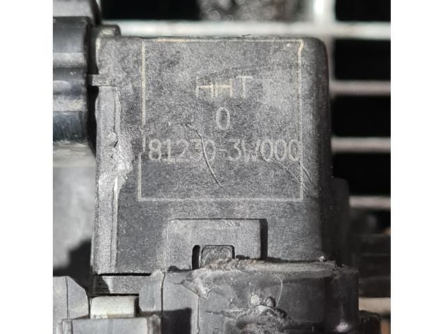 bontott KIA SPORTAGE Csomagtérajtó Zárszerkezet