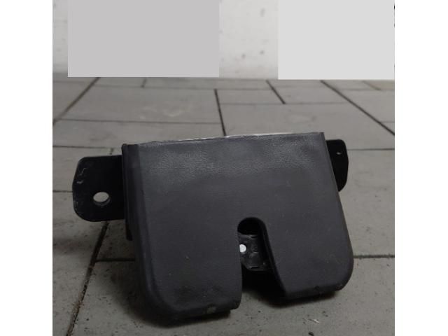 bontott KIA SPORTAGE Csomagtérajtó Zárszerkezet