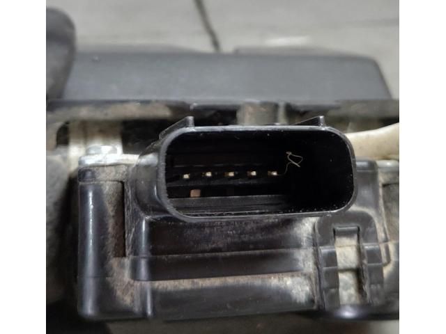 bontott KIA SPORTAGE Csomagtérajtó Zárszerkezet