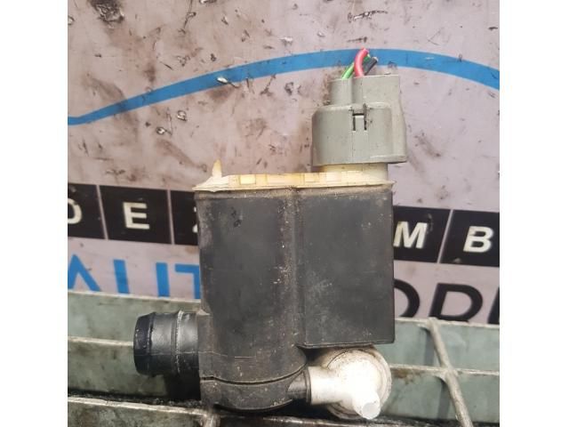 bontott KIA SPORTAGE Első Ablakmosó Szivattyú