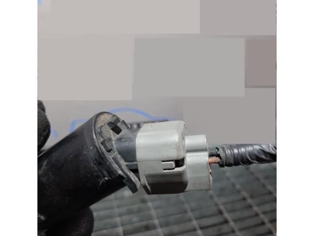 bontott KIA SPORTAGE Első Ablakmosó Szivattyú