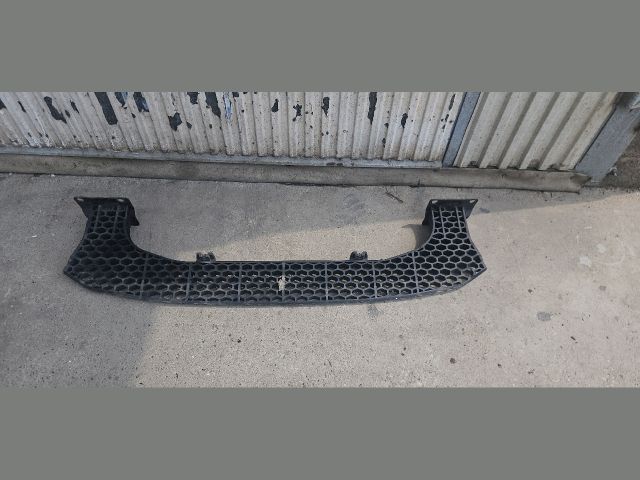 bontott KIA SPORTAGE Első Lökhárító Alsó (Műanyag)