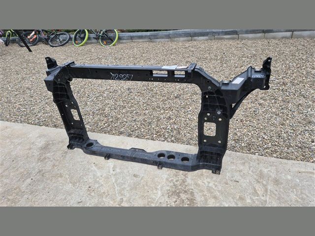 bontott KIA SPORTAGE Első Lökhárító Merevítő (Fém)