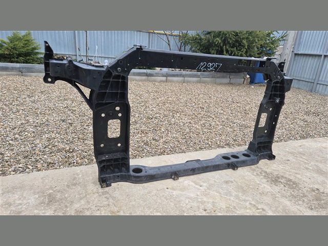 bontott KIA SPORTAGE Első Lökhárító Merevítő (Fém)