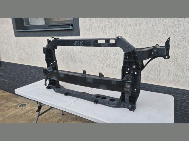 bontott KIA SPORTAGE Első Lökhárító Merevítő (Fém)