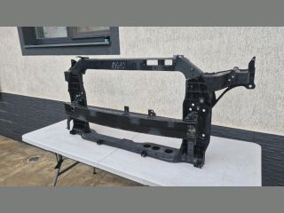 bontott KIA SPORTAGE Első Lökhárító Merevítő (Fém)