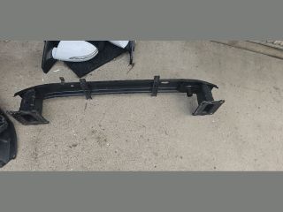 bontott KIA SPORTAGE Első Lökhárító Merevítő (Fém)