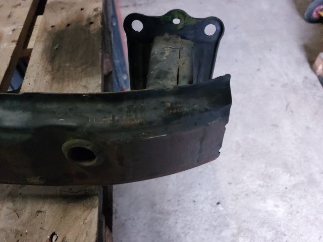 bontott KIA SPORTAGE Első Lökhárító Merevítő (Fém)