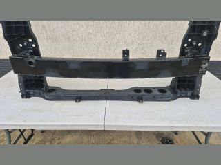 bontott KIA SPORTAGE Első Lökhárító Merevítő (Fém)