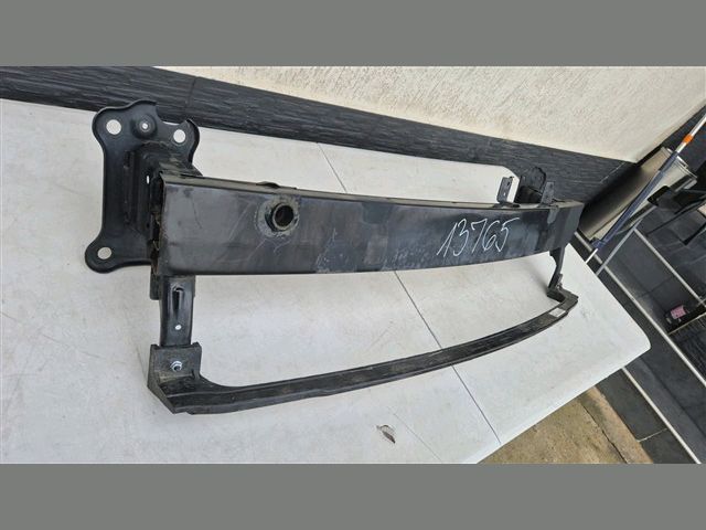 bontott KIA SPORTAGE Első Lökhárító Merevítő (Fém)