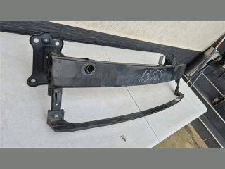 bontott KIA SPORTAGE Első Lökhárító Merevítő (Fém)