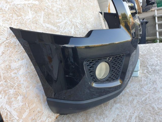 bontott KIA SPORTAGE Első Lökhárító (Részeivel)