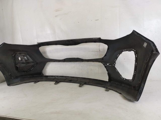 bontott KIA SPORTAGE Első Lökhárító (Részeivel)