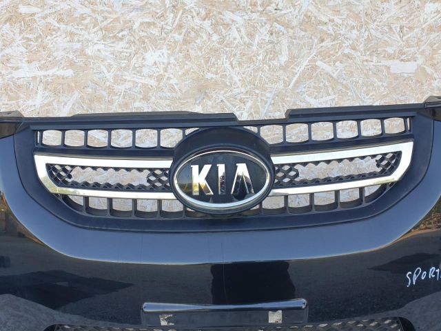 bontott KIA SPORTAGE Első Lökhárító (Részeivel)