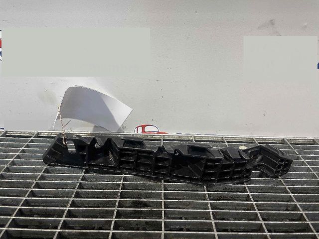 bontott KIA SPORTAGE Első Lökhárító Tartó Felső