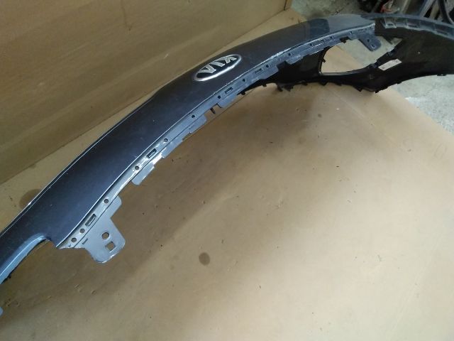 bontott KIA SPORTAGE Első Lökhárító (Üresen)