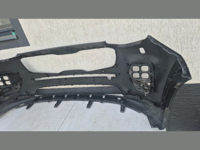 bontott KIA SPORTAGE Első Lökhárító (Üresen)