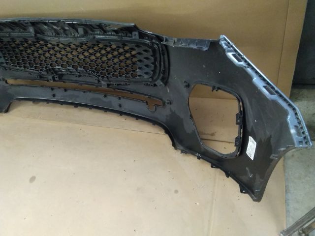 bontott KIA SPORTAGE Első Lökhárító (Üresen)